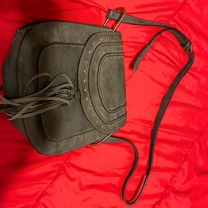 Regular body cross bag. No use anymore. Good condition.